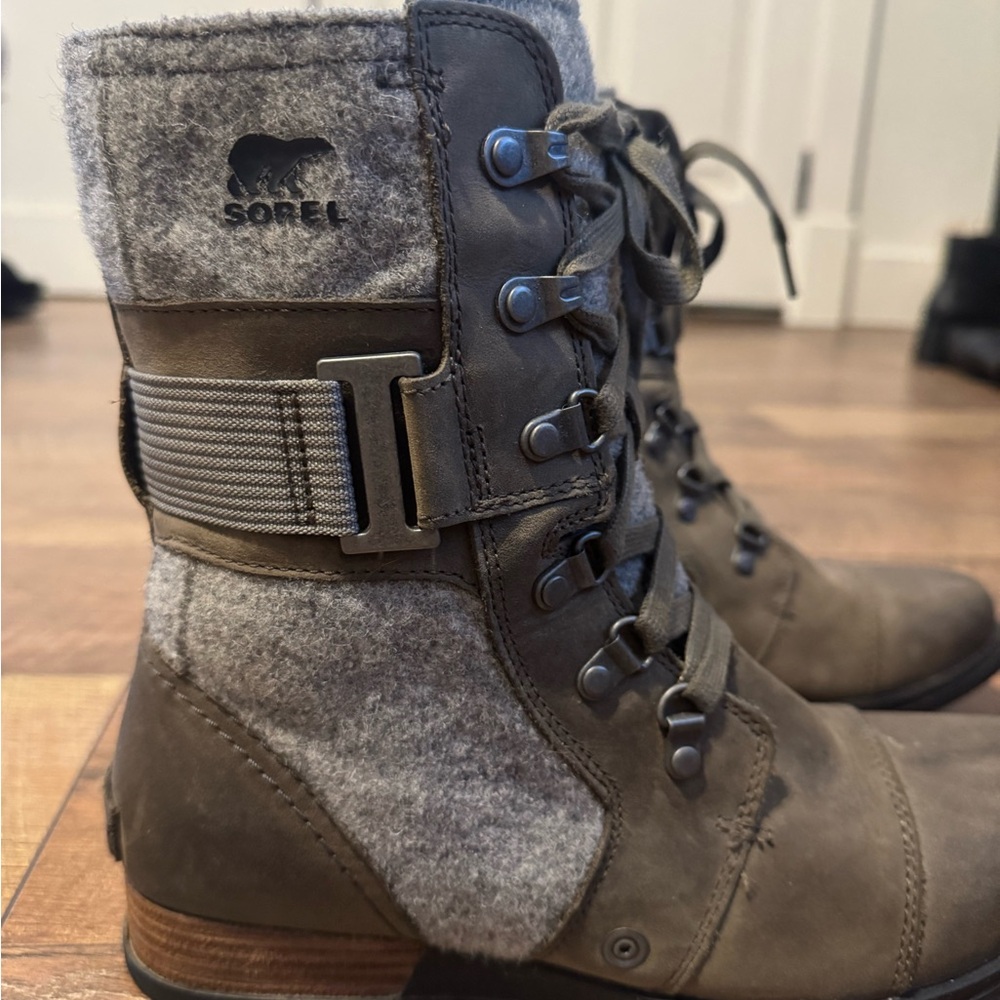 Sorel Women's Lace Up Olive and Grey Boots - Picture 2 of 8
